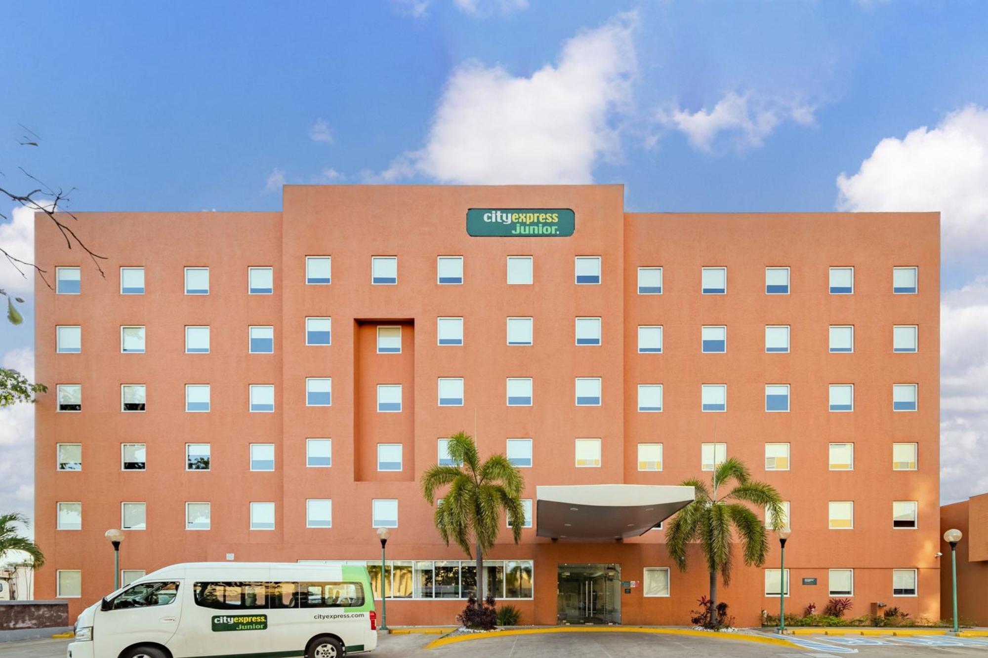 ซิตี้ เอ็กซ์เพรส จูเนียร์ บียาเอร์โมซา Hotel วิลลาเฮอโมซา ภายนอก รูปภาพ